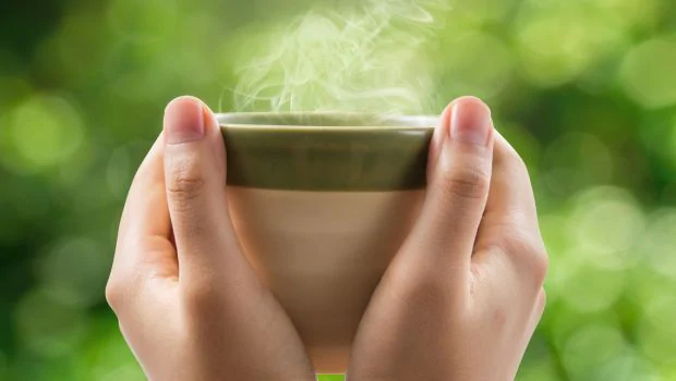 5 Unexpected Side Effects Of Drinking Hot Water Too Frequently