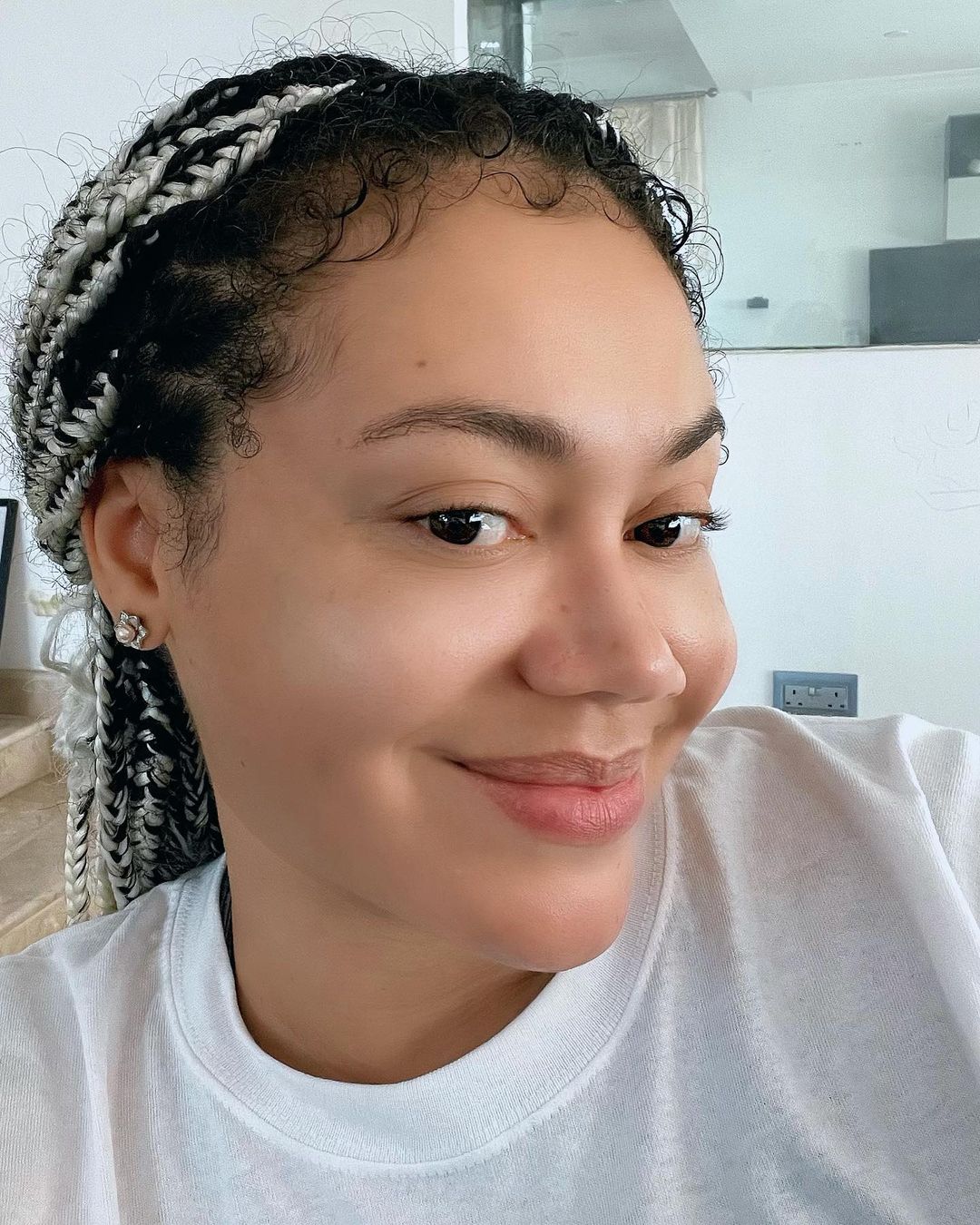 'You're A Goddess'. Here Are 5 Makeup Free Photos Of Nadia Buari That Stunned Ghanaians