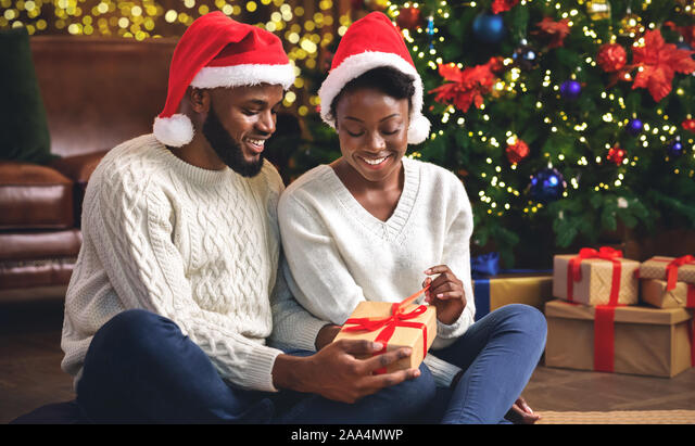 Christmas In Ghana: 4 Best Tips To Help You Find Love This Festive Season