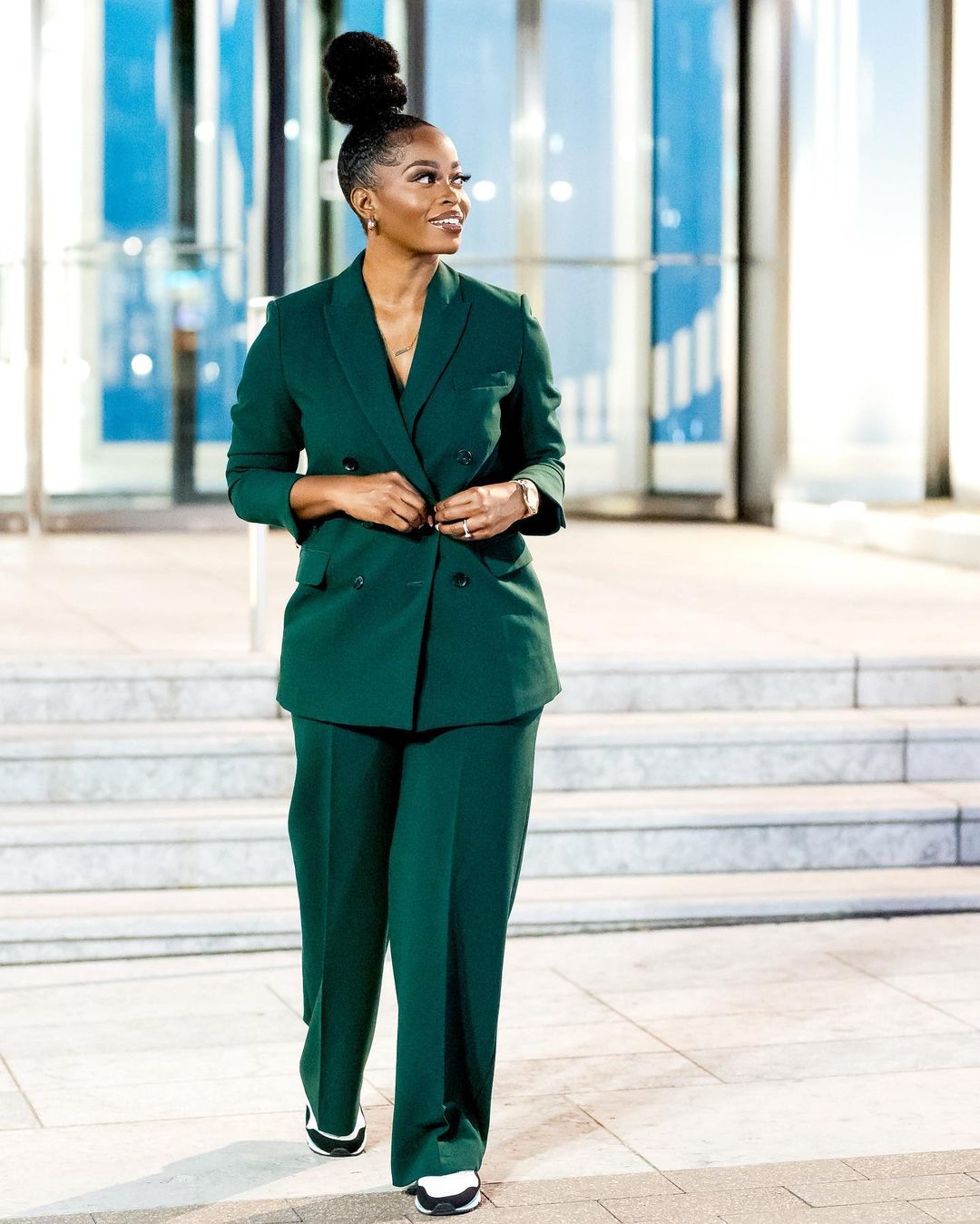 You'll Feel Like A Boss When You Wear These Chic Style Inspos To Work #Fashion101 