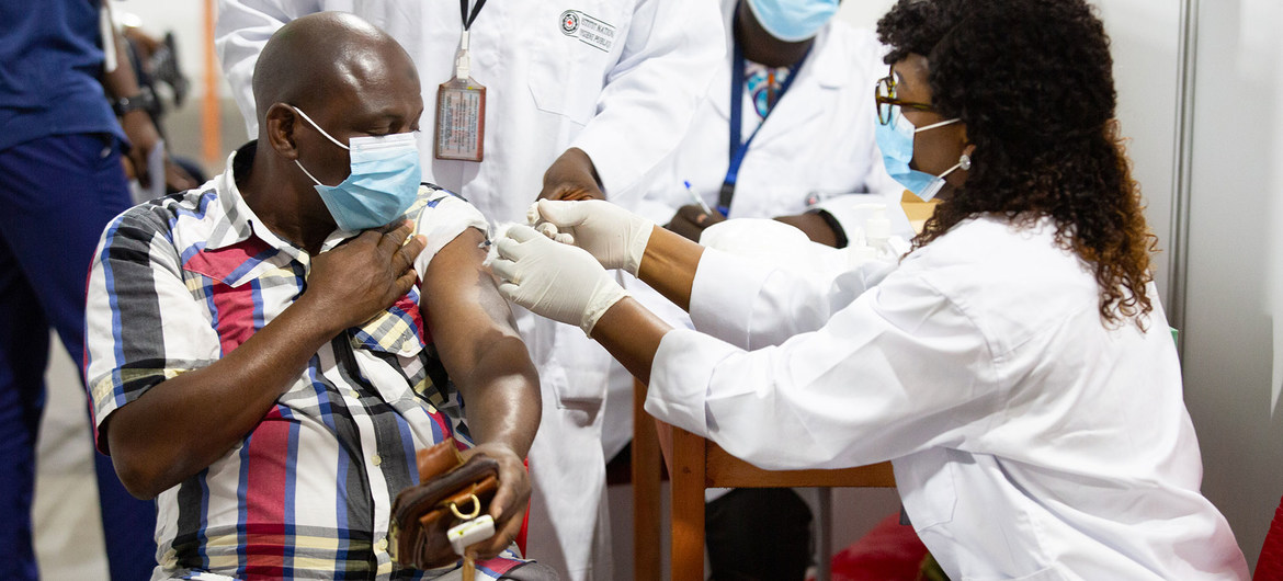 Concerned Doctors Petition Nana Akufo-Addo To Halt Vaccine Rollout