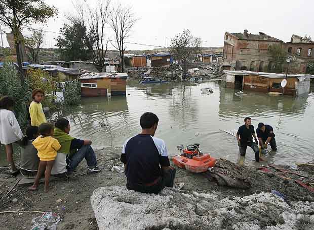 'EEEIH....I Never Would've Imagined', Netizans React To Photos Of Poor Parts Of Europe 