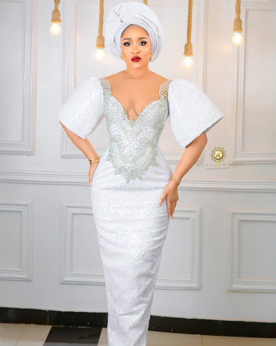 White Aseobi Gown